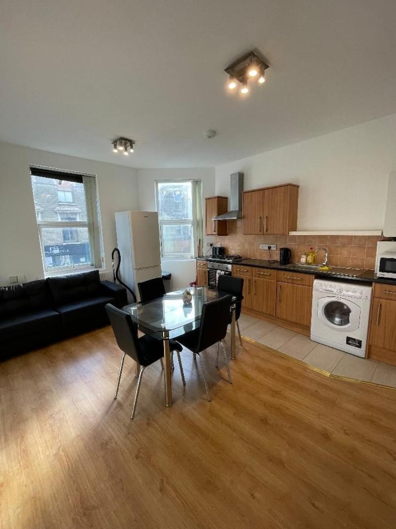 Flat 2 Battersea Park Road Apartament *